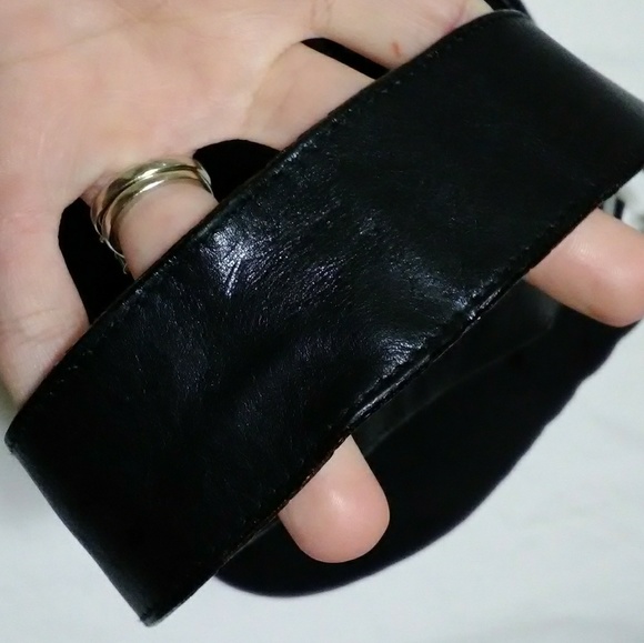 Gucci G Clasp Shoulder Bag - Picture 5 of 8